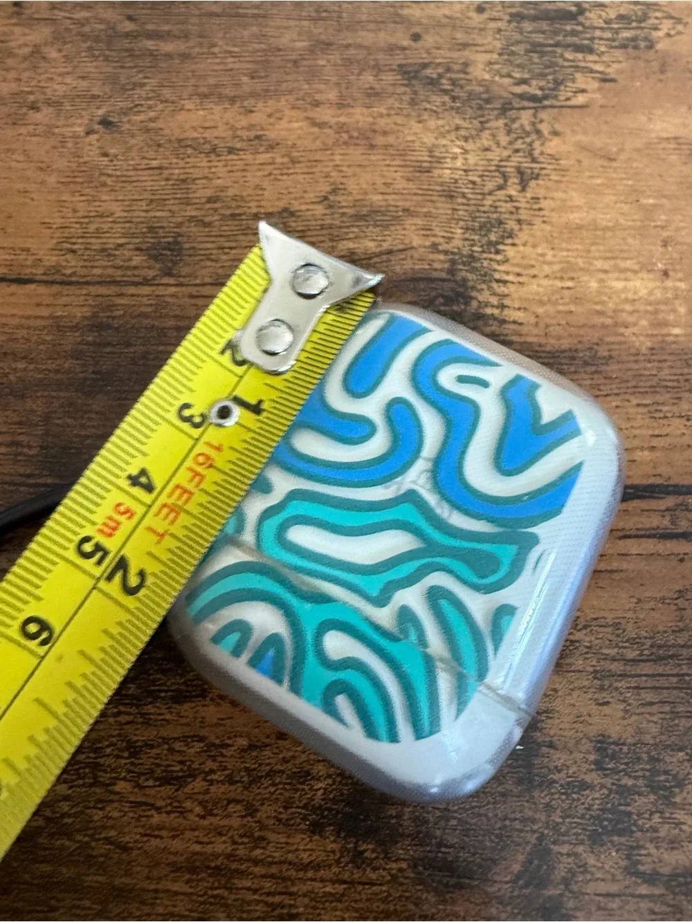 AirPods gen 2 in Case with Carabiner *not working